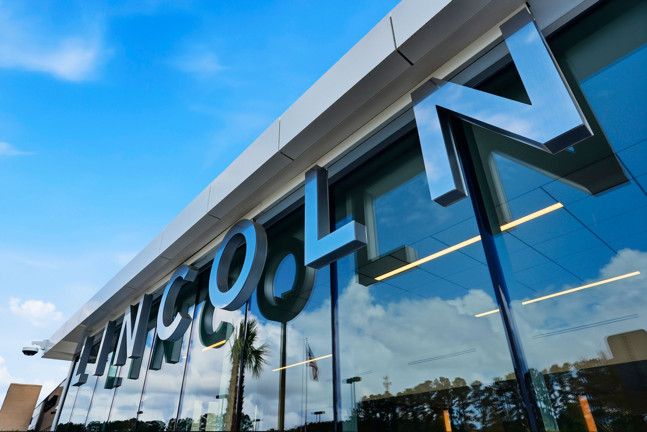 O.C. Welch Ford Lincoln Vitrine